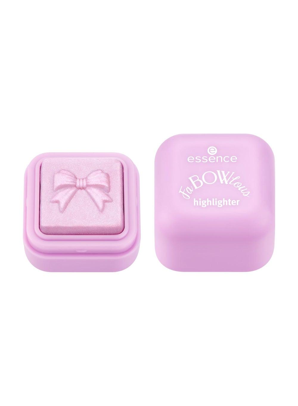 Essence FaBOWlous 01 Get That Bow Glow Highlighter - Image 1