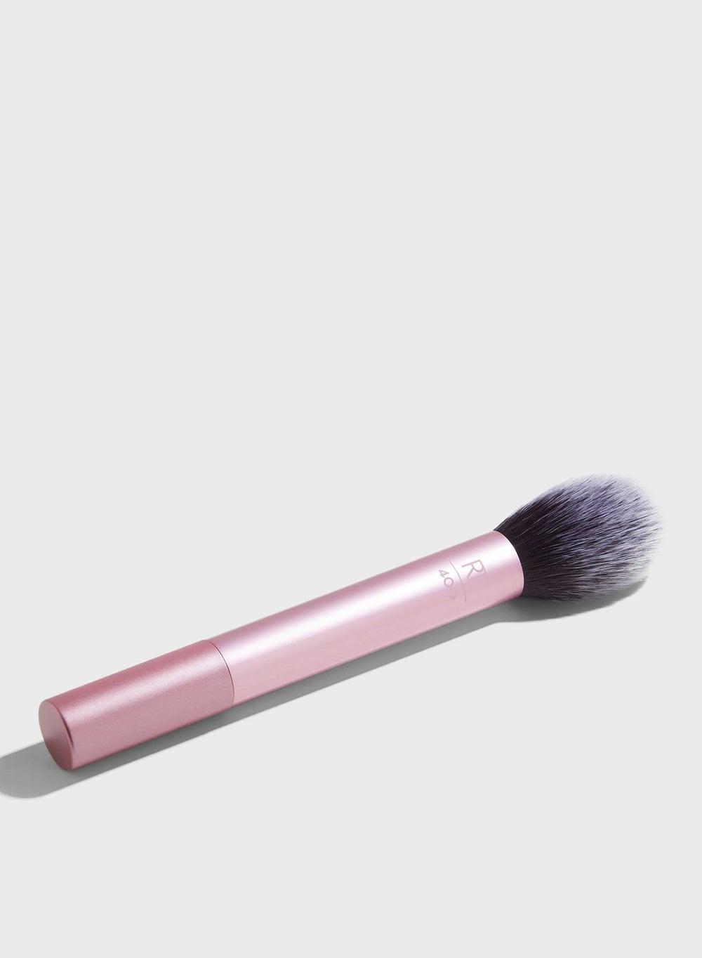 RT 400 Blush Brush for Flawless Contouring - Image 1