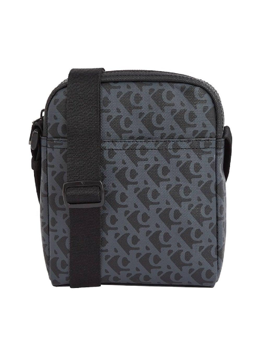 Calvin Klein Jeans Matte Men's Reporter Bag: Style Meets Function - Image 1