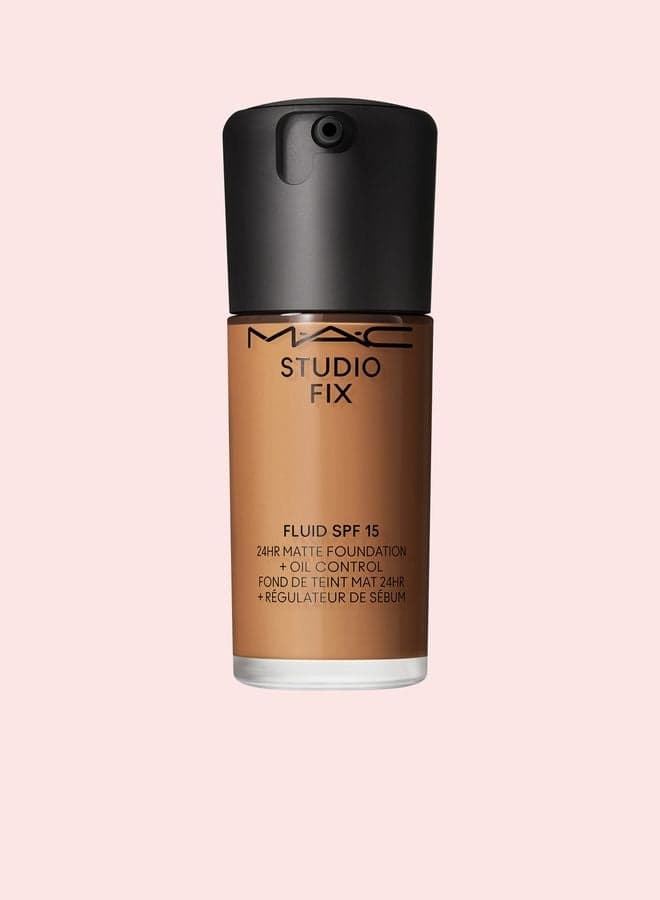 Studio Fix NW40 Matte Foundation - SPF 15 - 24HR Wear - Image 1