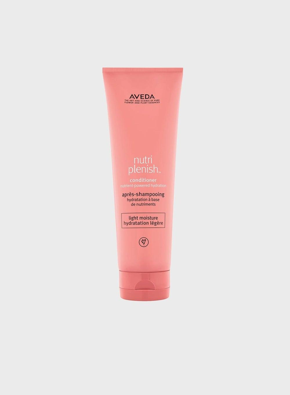 Nutriplenish Light Moisture Conditioner 250ml: Hydration & Nourishment - Image 1