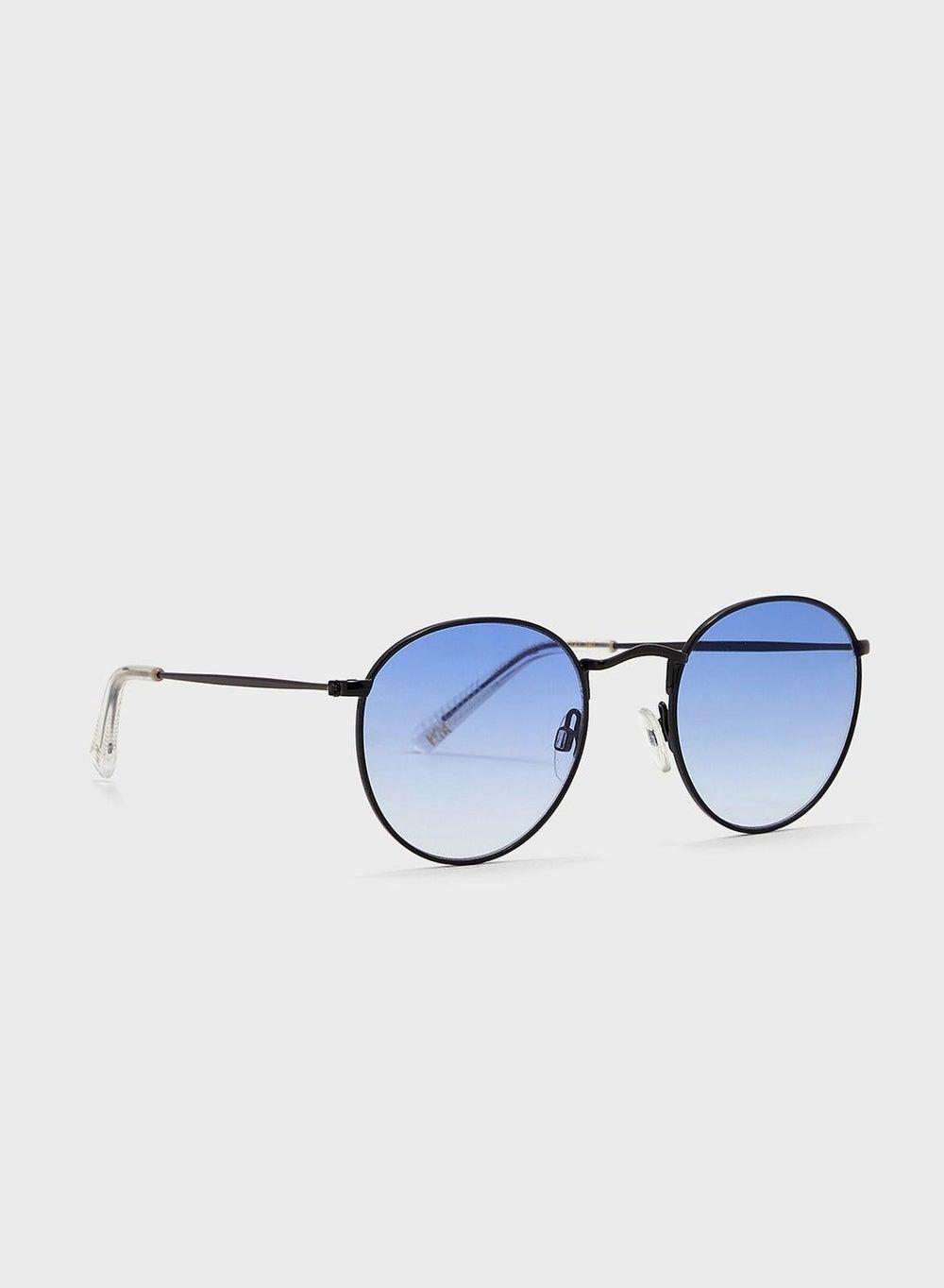 MESSYWEEKEND Lennon Shape: Sunglasses for Bold Elegance - Image 1