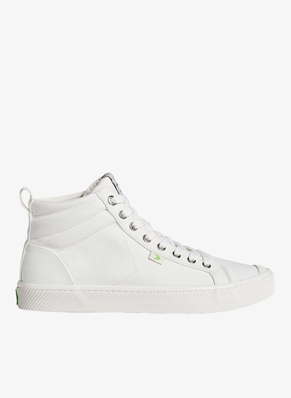 OCA High Off-White Canvas: Elegant Low-Top Comfort - Image 1