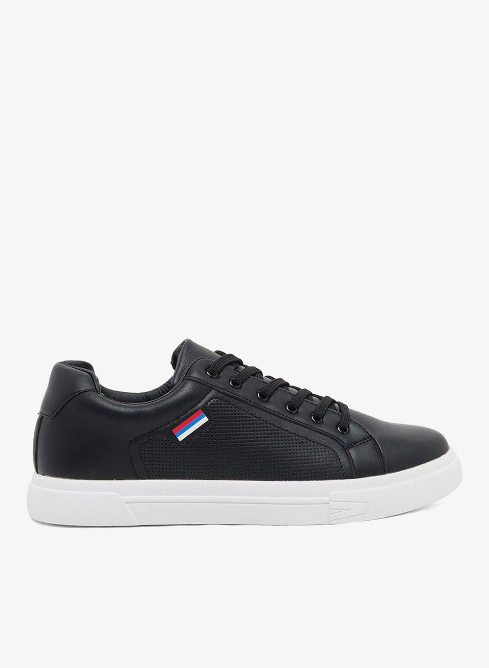 W888 828 Elegance Redefined: Premium Black Low-Top Sneakers - Image 1