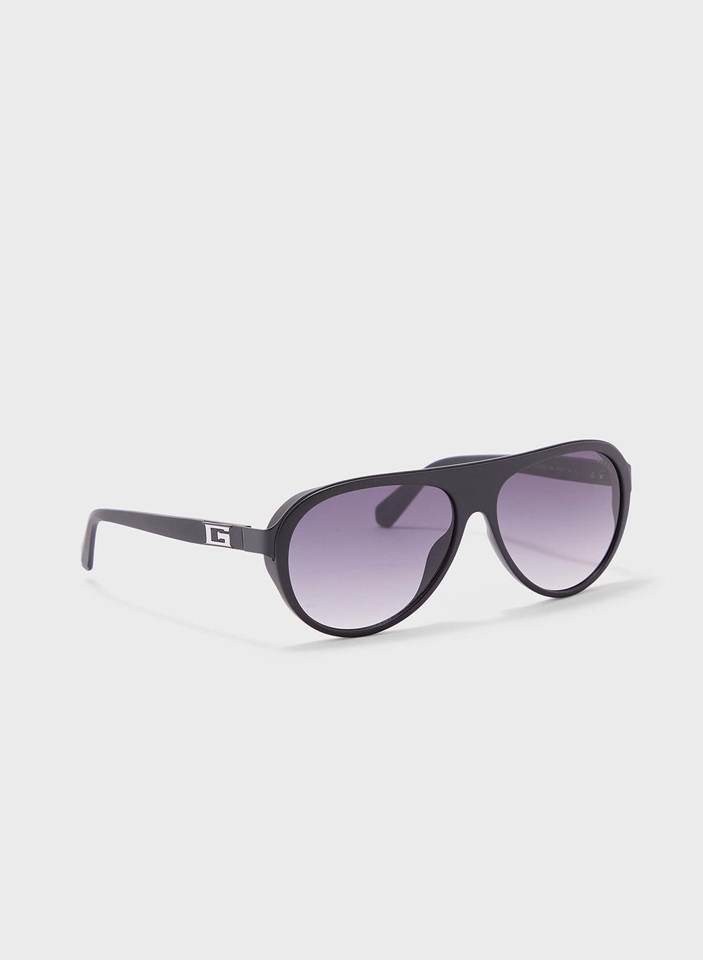 GUESS Men's UV Protected Chic Round Sunglasses - Image 1