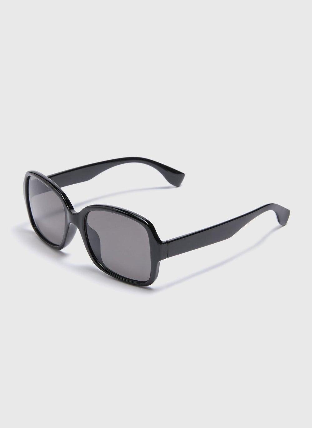 Matalan Chic Black Square Sunglasses for Sophisticated Style - Image 1