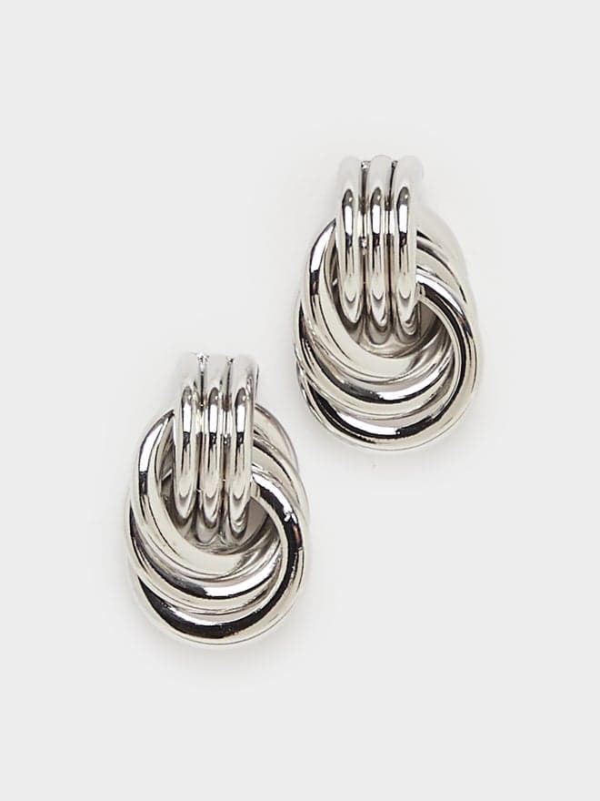 Styli Oval Swirl Stud Earrings – Elegant Expression - Image 1