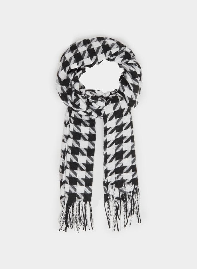 Elegant Styli Houndstooth Scarf - A Timeless Accessory - Image 1