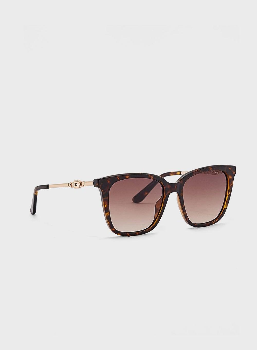 GUESS Women's Injected Shaped Chic Sunglasses - Image 1