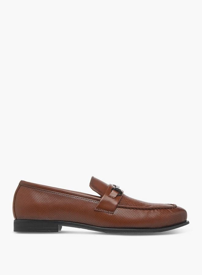 Crater 1Tan Elegant Men's Loafers with Metal Accent - Image 1