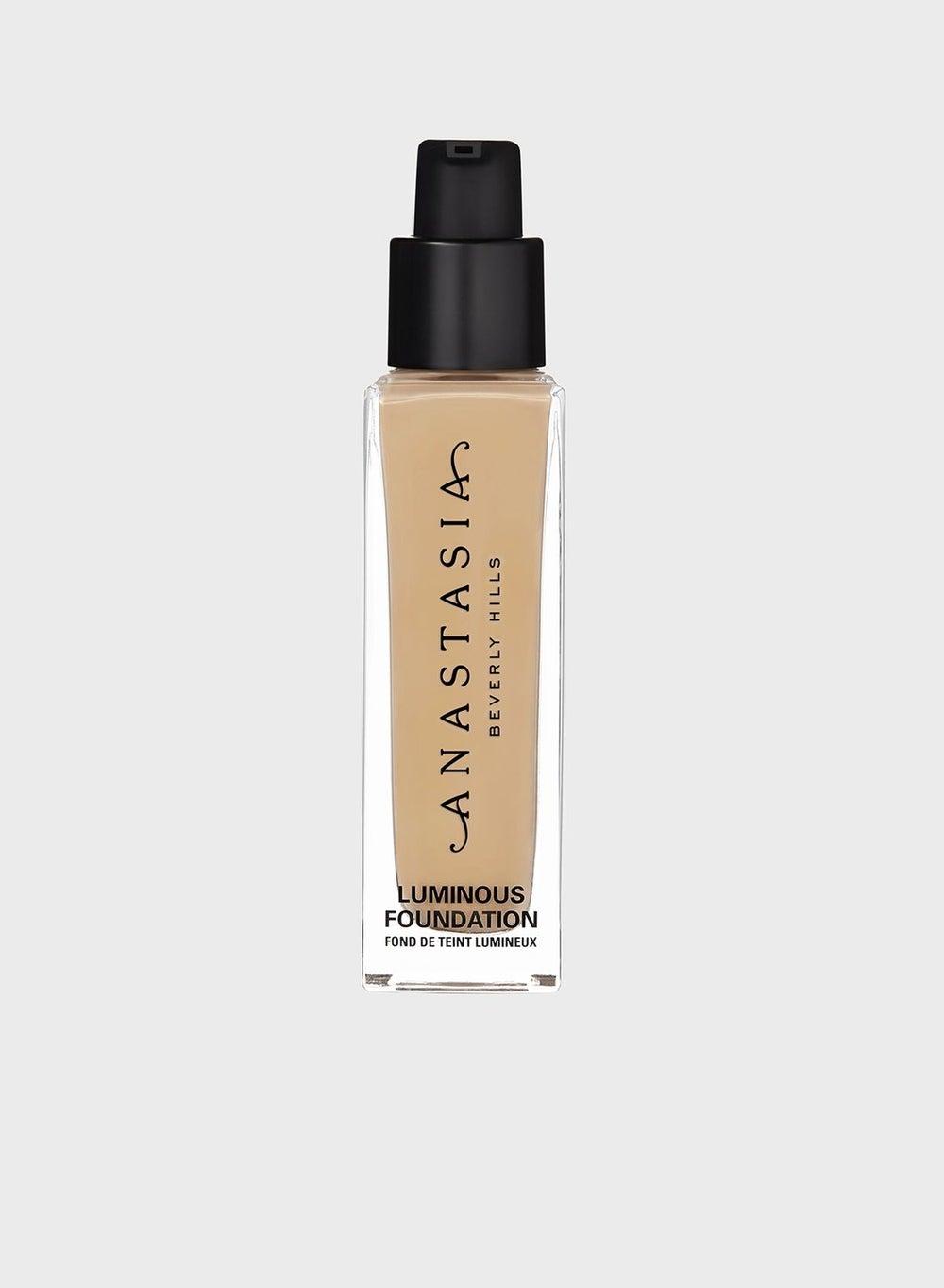 250C Luminous Foundation - Radiant Natural Finish - Image 1