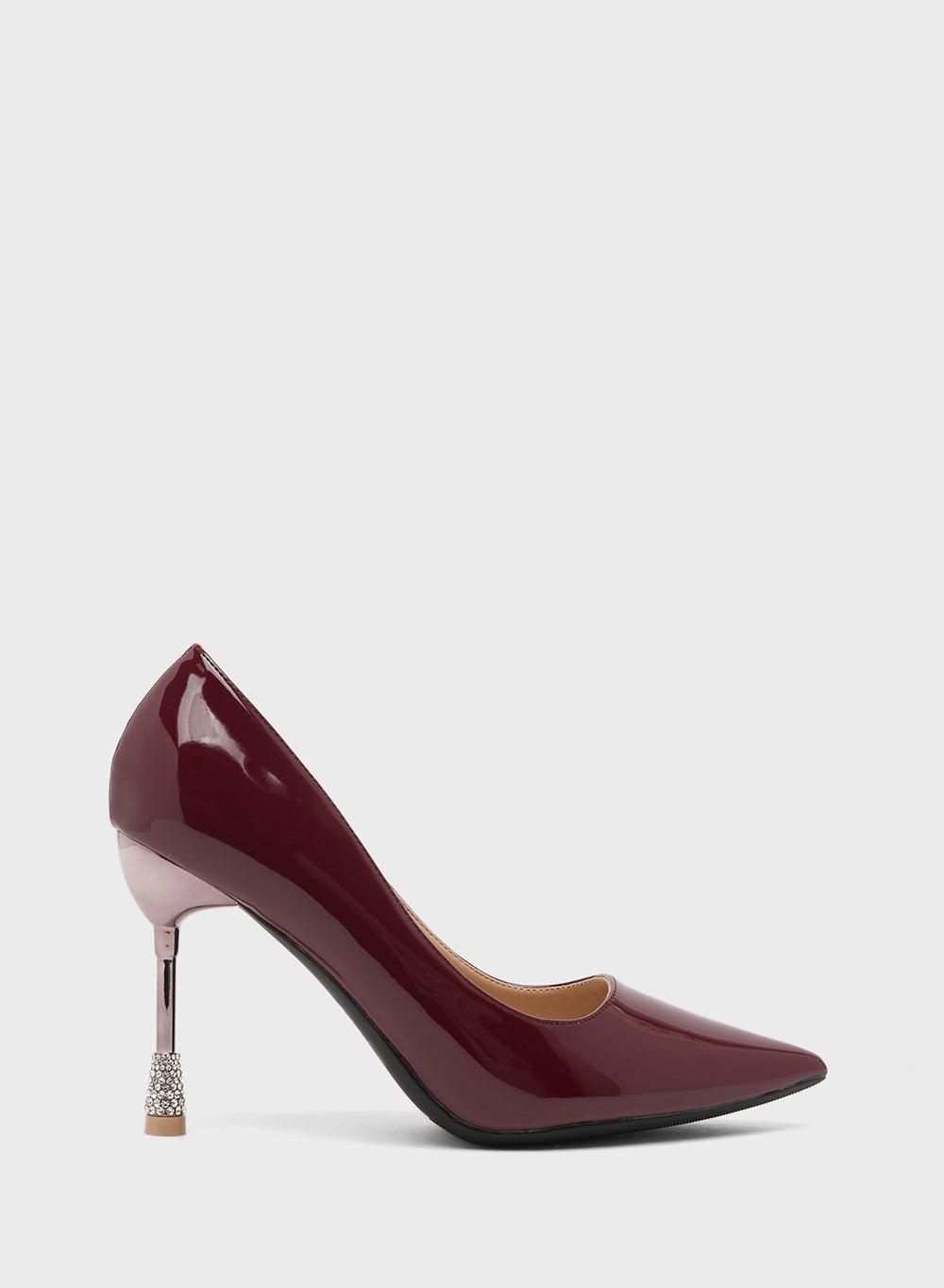 Elegant Red High Heeled Pump - A Touch of Sophistication - Image 1