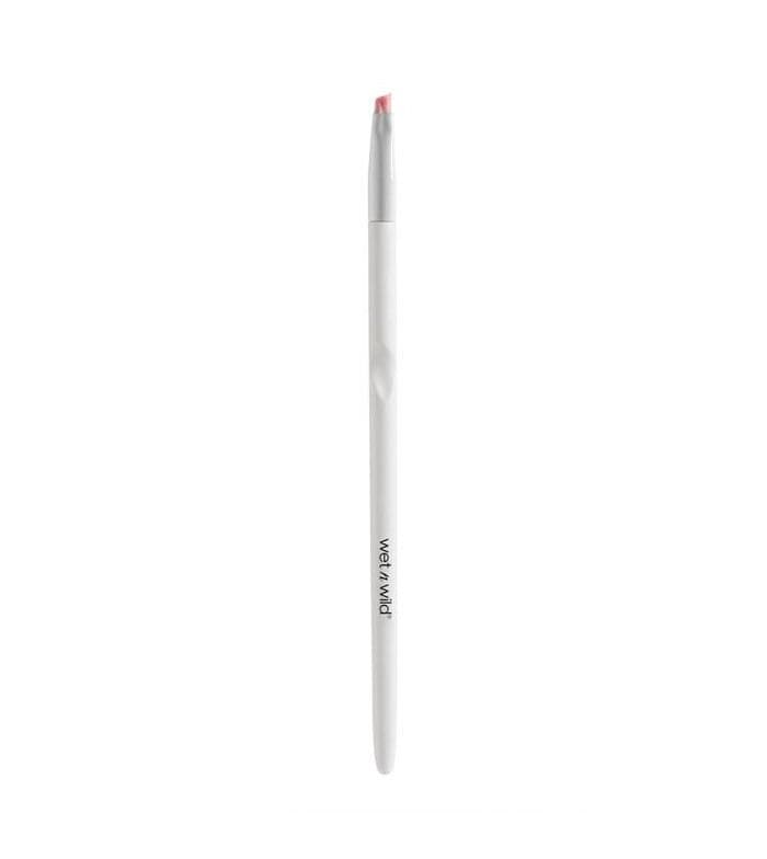 Wet N Wild Angled Liner Brush: Precision Eye Artistry - Image 1