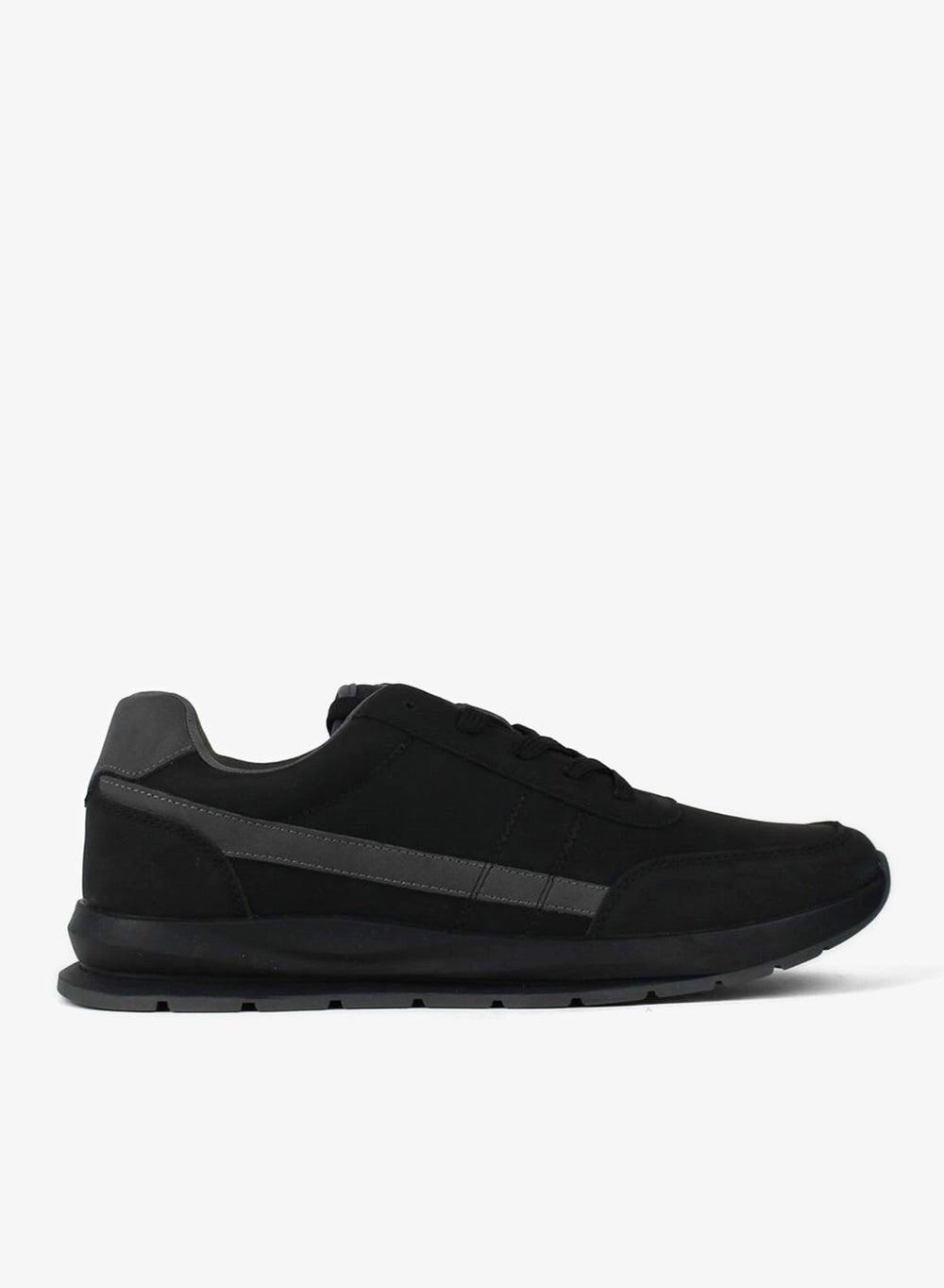 ANDRE Classic Black Low-Top Sneakers - Image 1