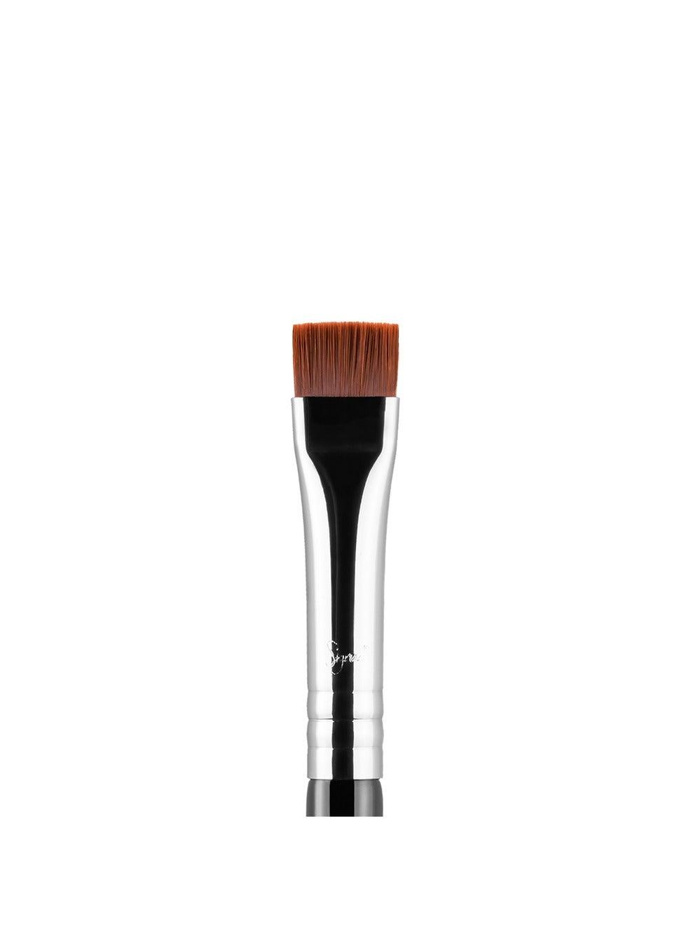 Sigma Beauty E15 Flat Definer Precision Eyeliner Brush - Image 1