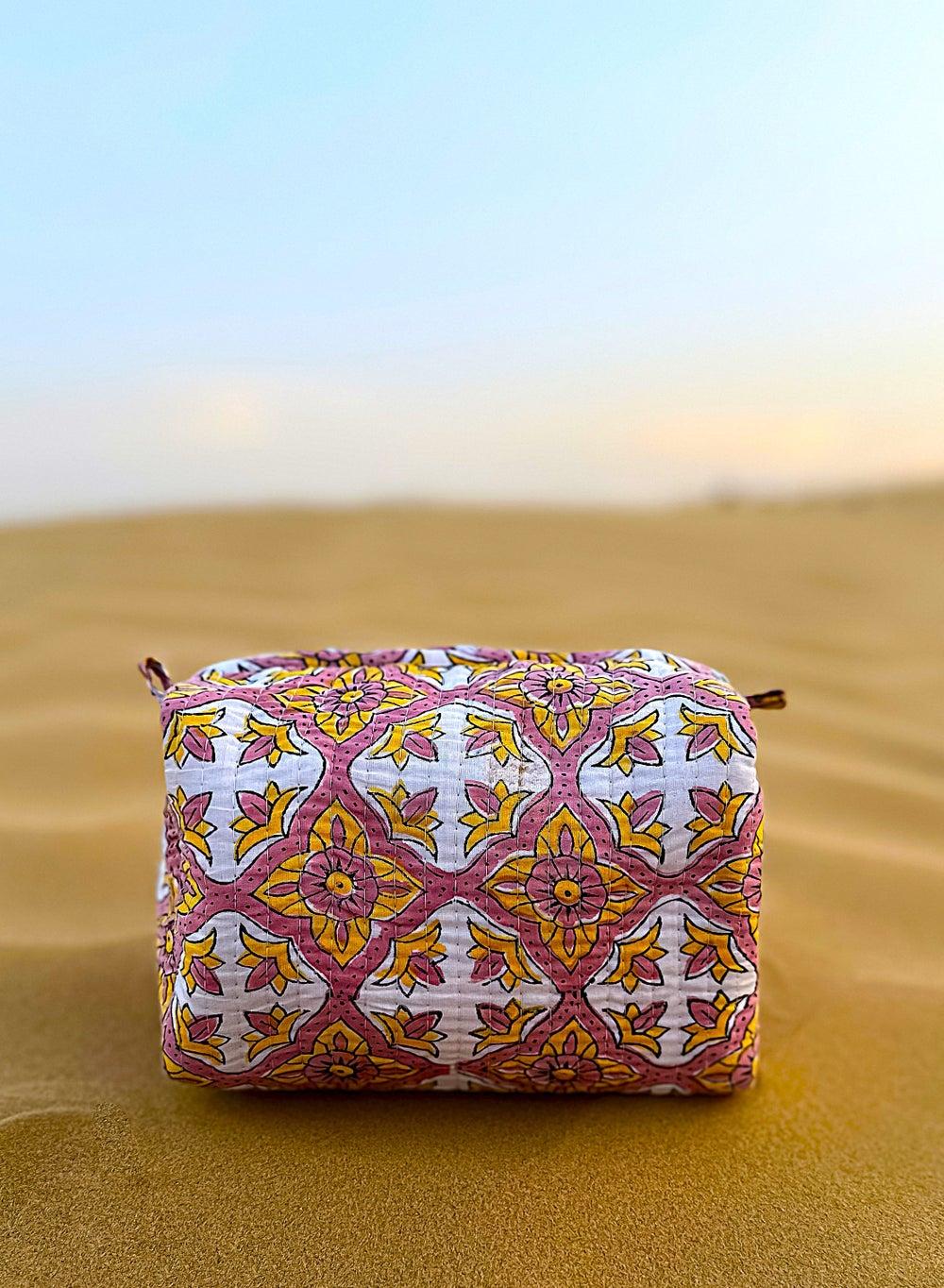 TohfaLuxe Tula: Artisan Block-Printed Beauty Pouch - Image 1