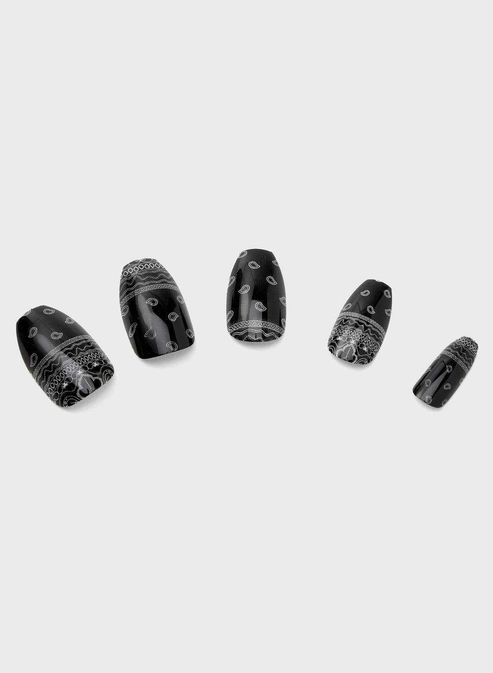 Black Bandana Artistry Faux Nails - Image 1