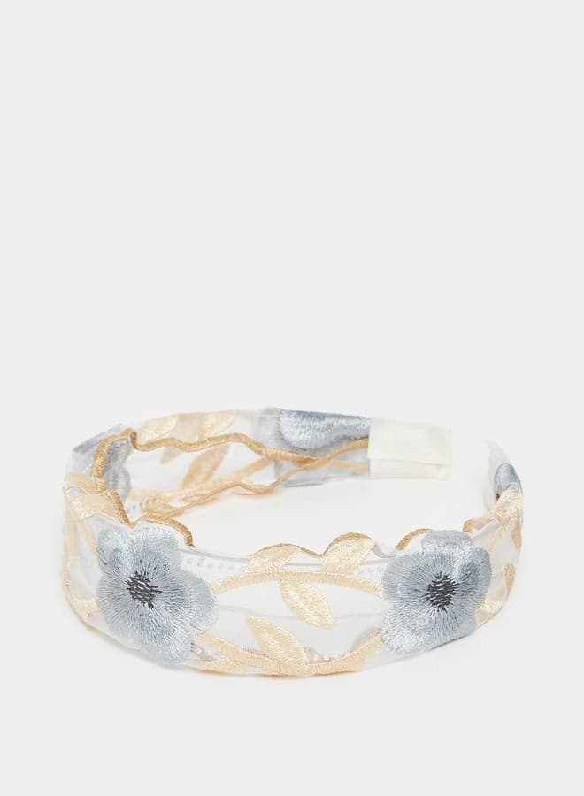 Styli Embroidered Lace Headband - Elegance for Every Occasion - Image 1