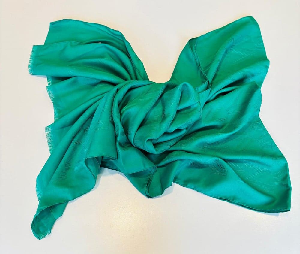 MIZALLE Elegant Jacquard Shawl for Women - Timeless Pattern - Image 1