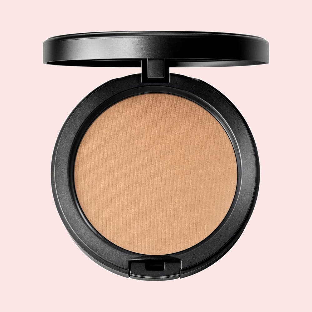 Flawless Finish Studio Fix Powder - NC30 - Image 1