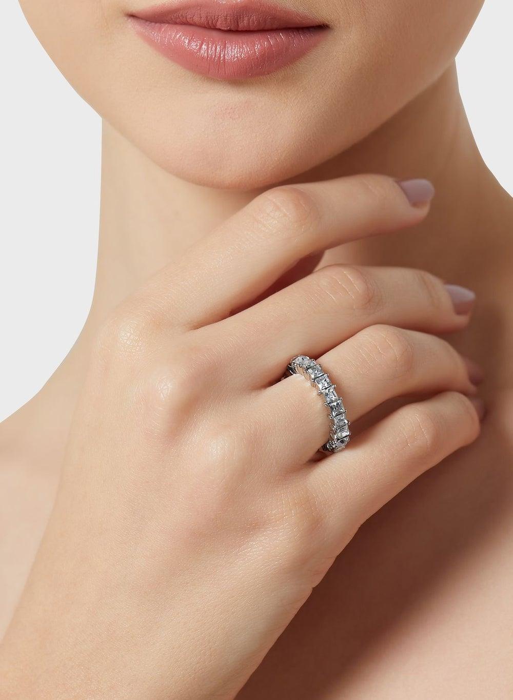 ELLA Crystal Elegance Silver-Tone Women's Ring - Image 1
