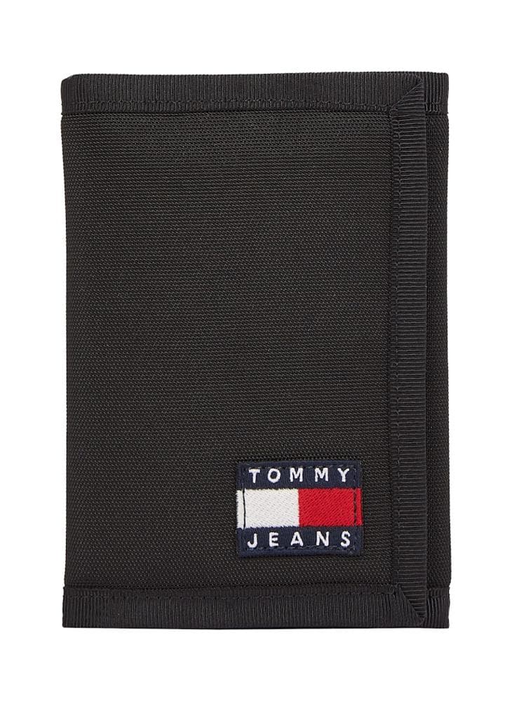 TOMMY JEANS Essential Men's Daily Trifold Wallet - Image 1