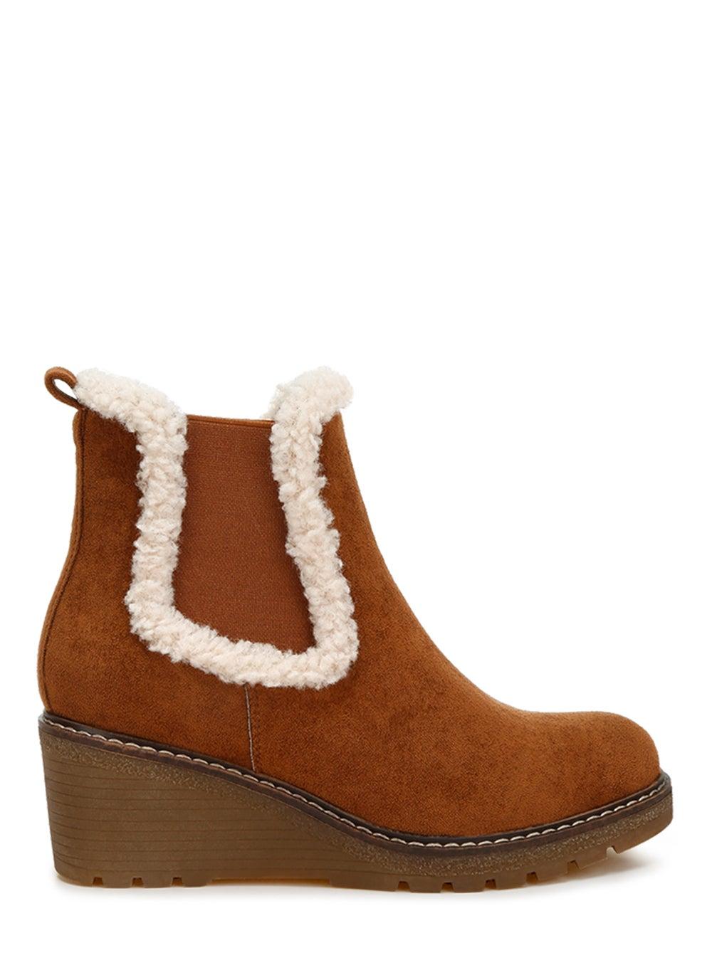 Elegant Tan Chelsea Boots with Faux Fur - SH5095 - Image 1