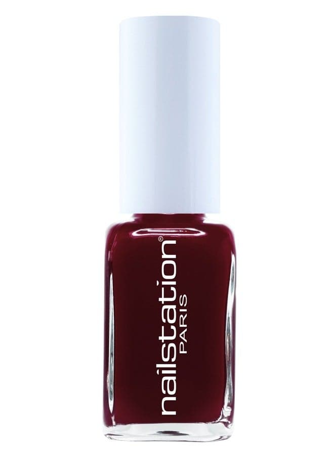 Belle à Courchevel Glossy Red Nail Polish - Image 1