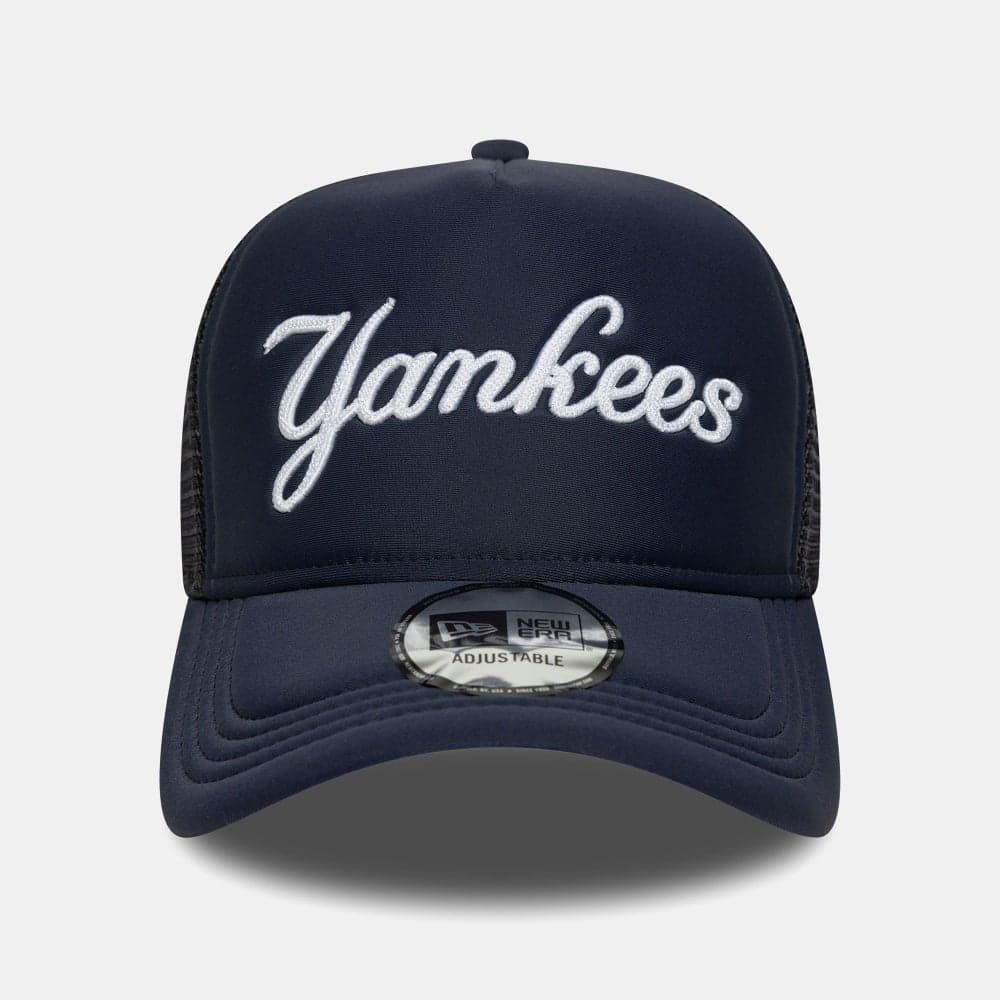 New Era Yankees Trucker Cap - MLB Style for Men - Image 1