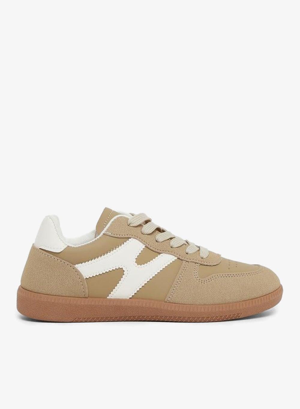 Chic Beige Lace-Up Low-Top Sneakers for Evolving Style - Image 1