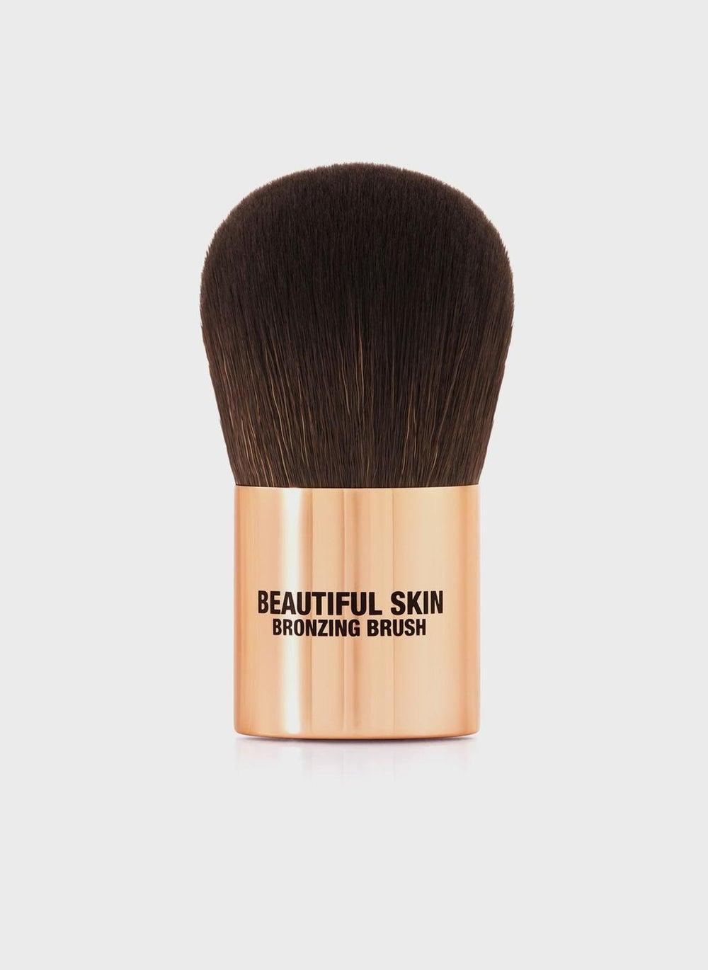 Luxurious Sun-Kissed Glow Bronzing Brush - Image 1