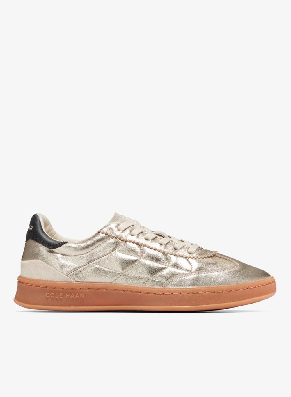 GrandPro Breakaway: Elegant Women's Low-Top Sneakers - Image 1