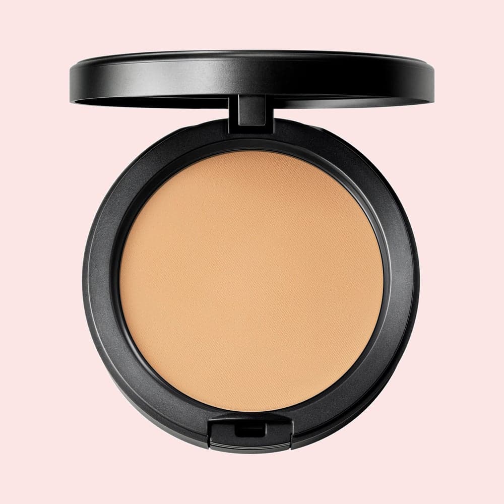 Silky Blur-Matte Studio Fix Foundation NC35 - Oil Control - Image 1