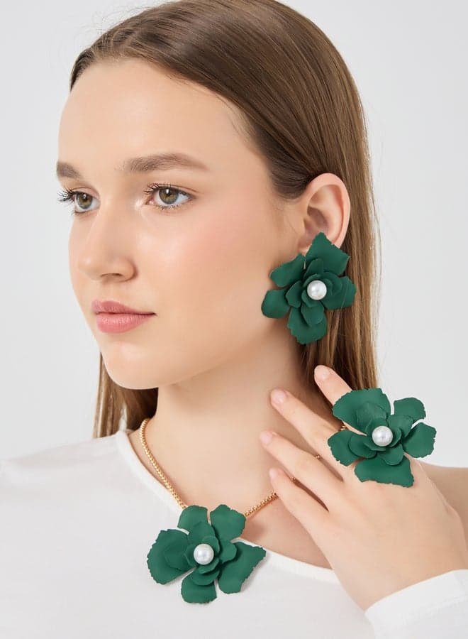 Styli Floral Elegance Pearl Necklace & Earrings Set - Image 1