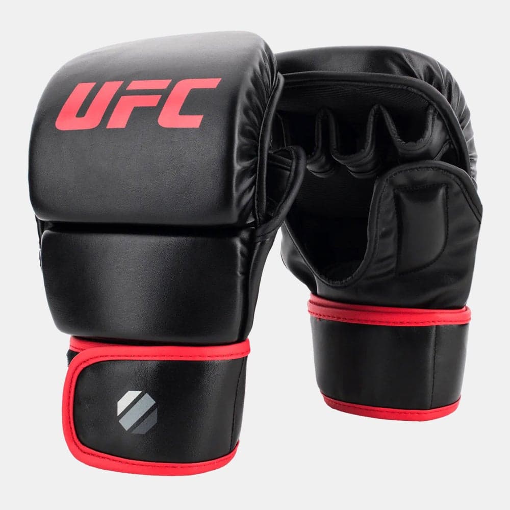 UFC Contender 6oz. MMA Bag Gloves: Precision and Comfort - Image 1