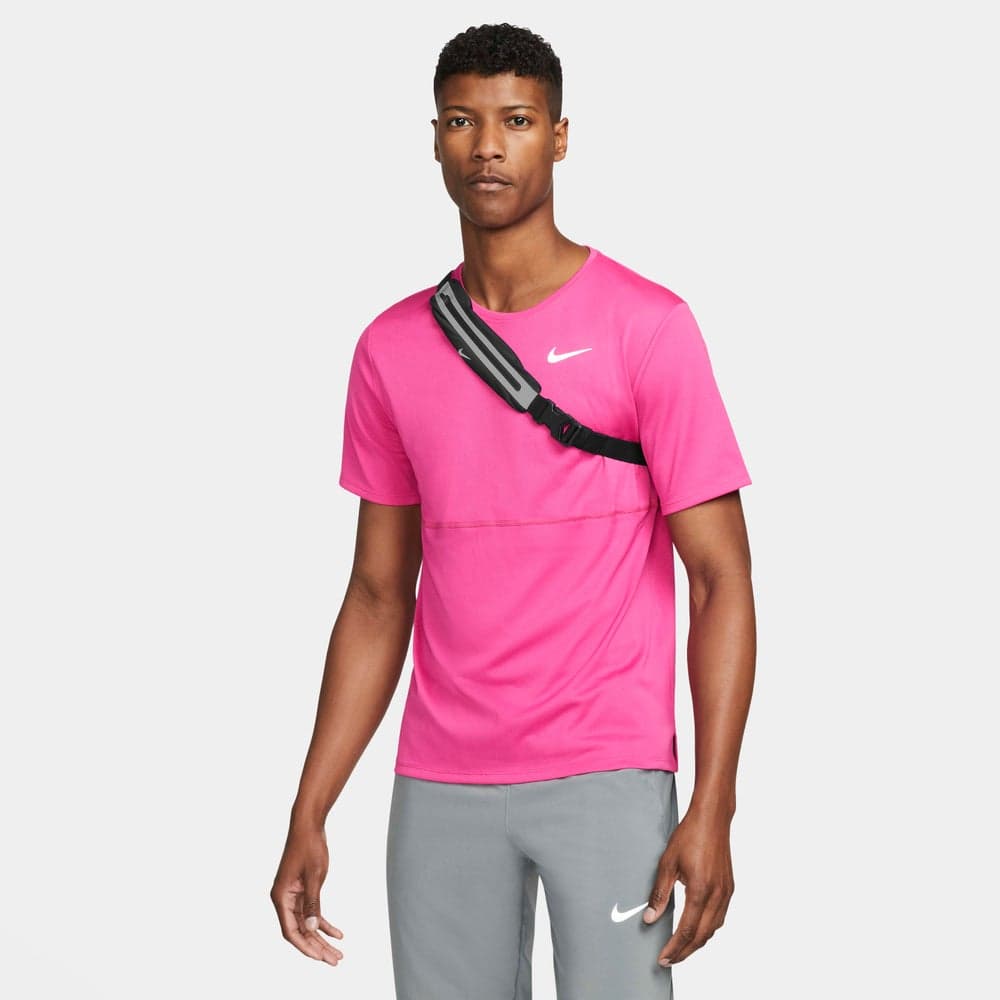 Nike Running Hip Pack: Stylish Utility on the Move - Image 1