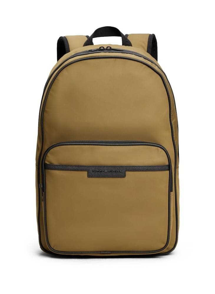 TOMMY HILFIGER Elegance On-the-Go Casual Zip Backpack - Image 1