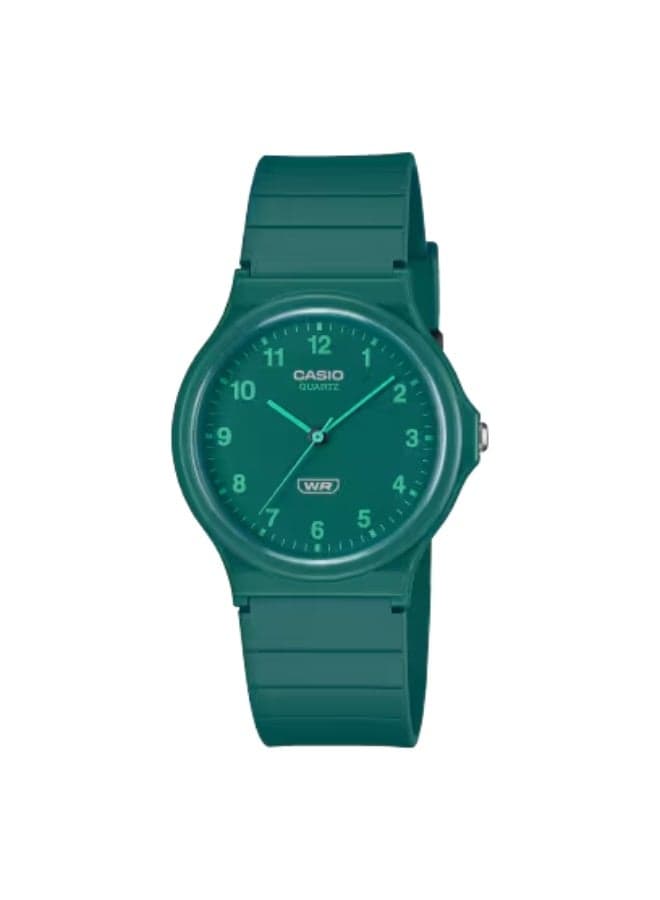 CASIO Unisex 34.9 mm MQ-24B-3BDF Resin Timepiece in Green - Image 1