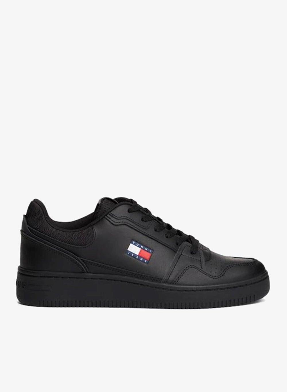 EM0EM01612BDS Elegant Black Low-Top Sneakers for Men - Image 1
