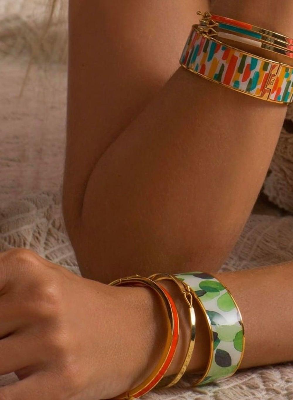 Lily Enamel Bangle Bracelet – Seasonal Khaki Elegance - Image 1