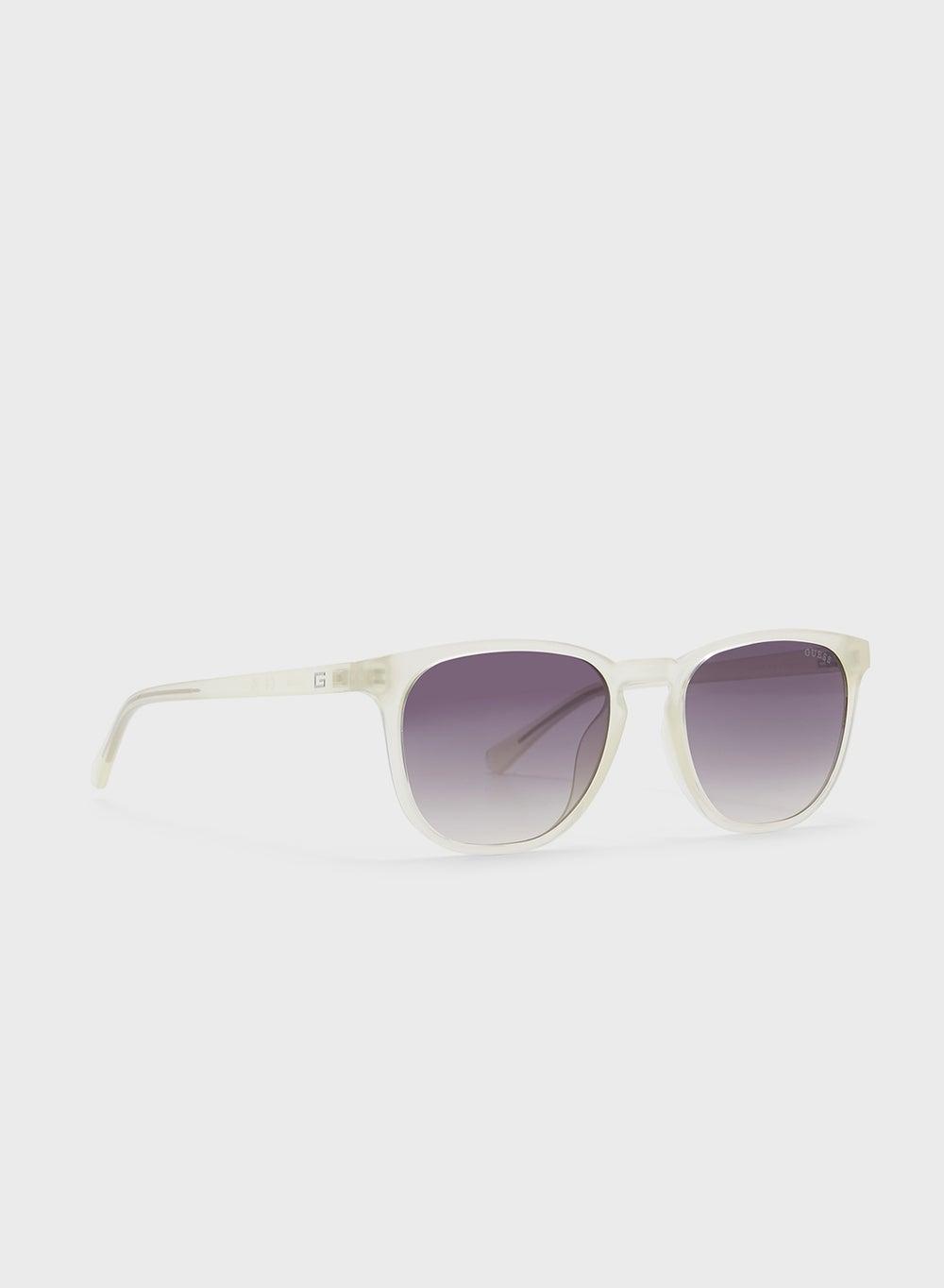 GUESS UV-Protected Chic Round Sunglasses for Men - Image 1