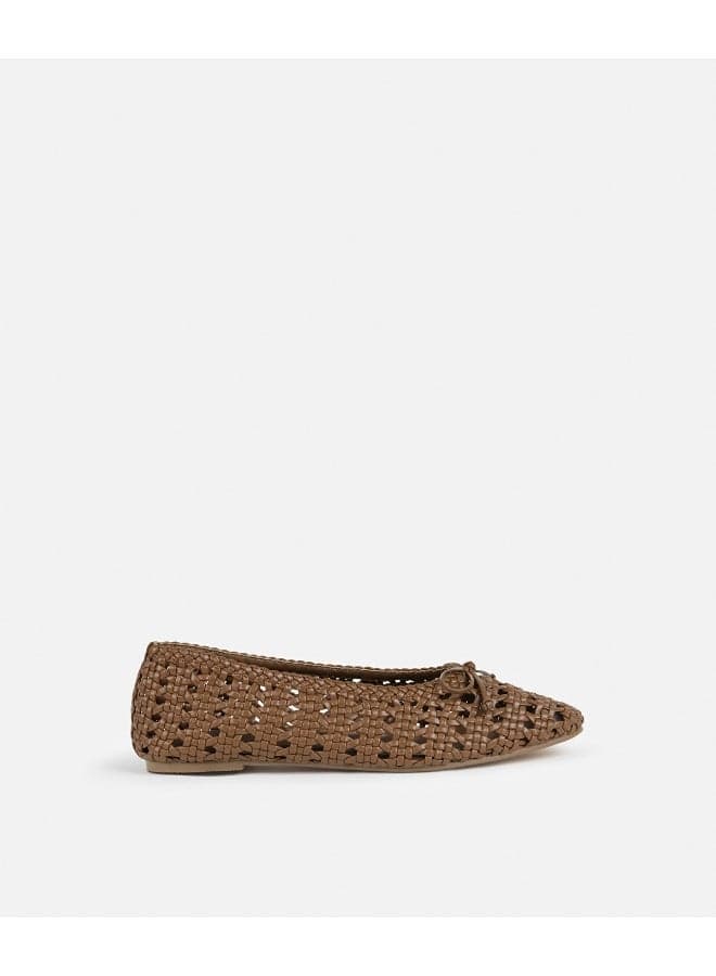 Elegant Textured Ballet Flats with Charming Bow Detail - Image 1