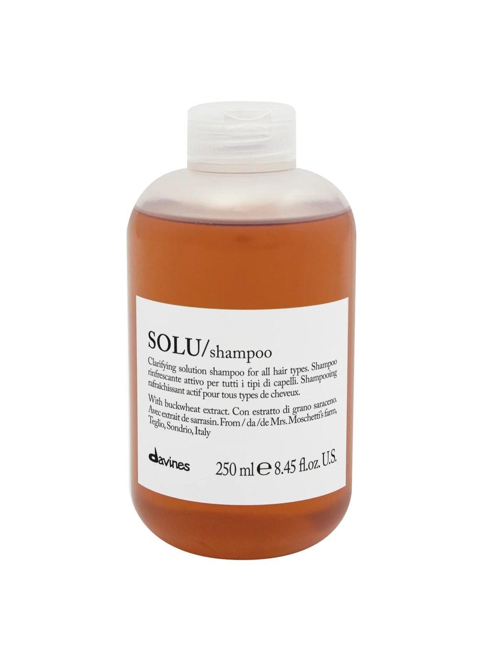 Solu Chic Shampoo 75626 - Clarifying Deep Clean - Image 1
