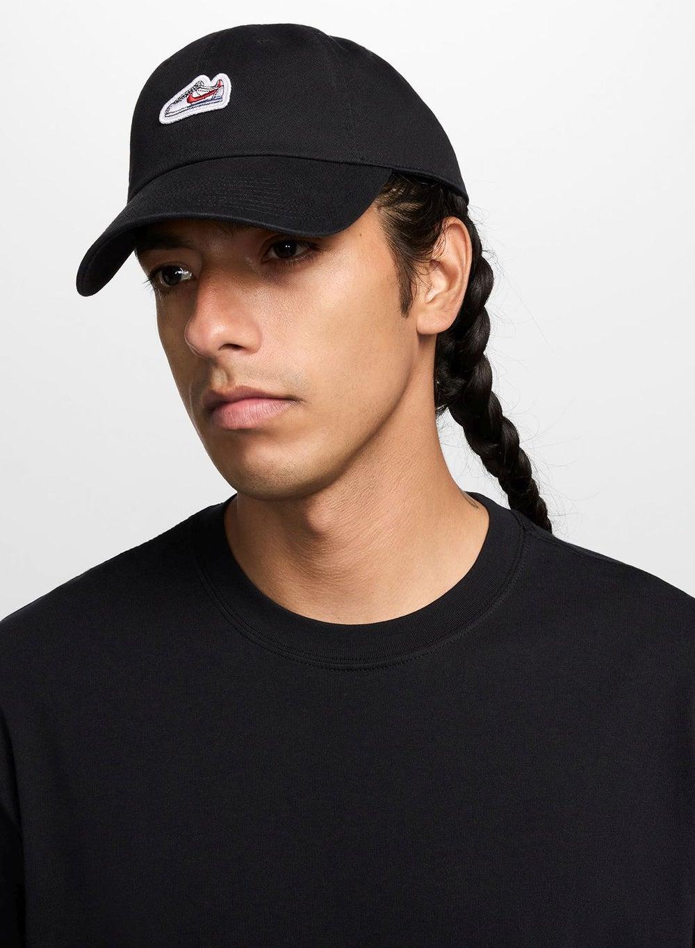 Nike Club Unstructured Cap: Style Meets Comfort - Image 1
