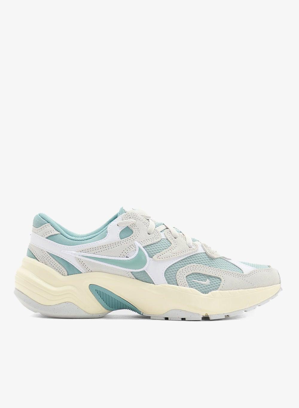 Nike AL8 Ib3952 001 Low-Top Lifestyle Sneaker - Image 1