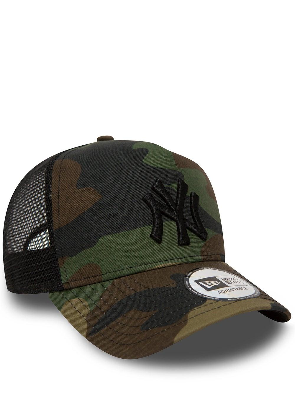 Elegant New Era New York Yankees Trucker Cap - Image 1