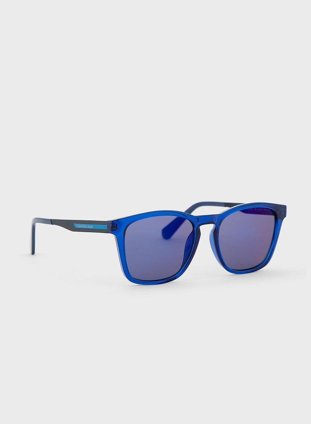 Calvin Klein Jeans Wayfarers: Classic Elegance Meets Modern Protection - Image 1