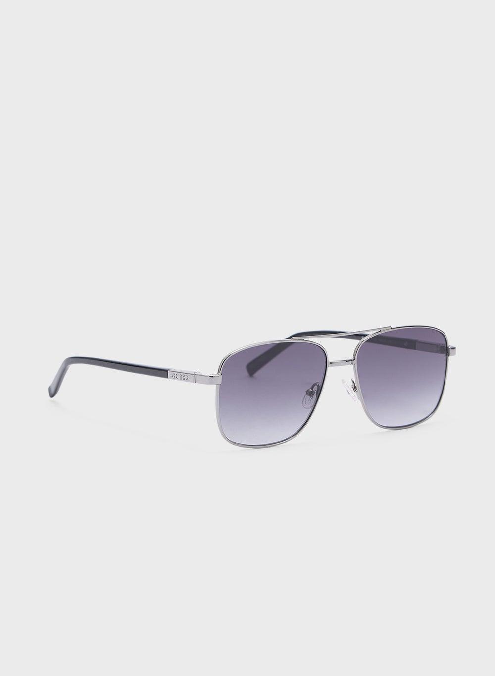 GUESS Gu304010B54 Men's Aviator Sunglasses - A Study in Elegance - Image 1