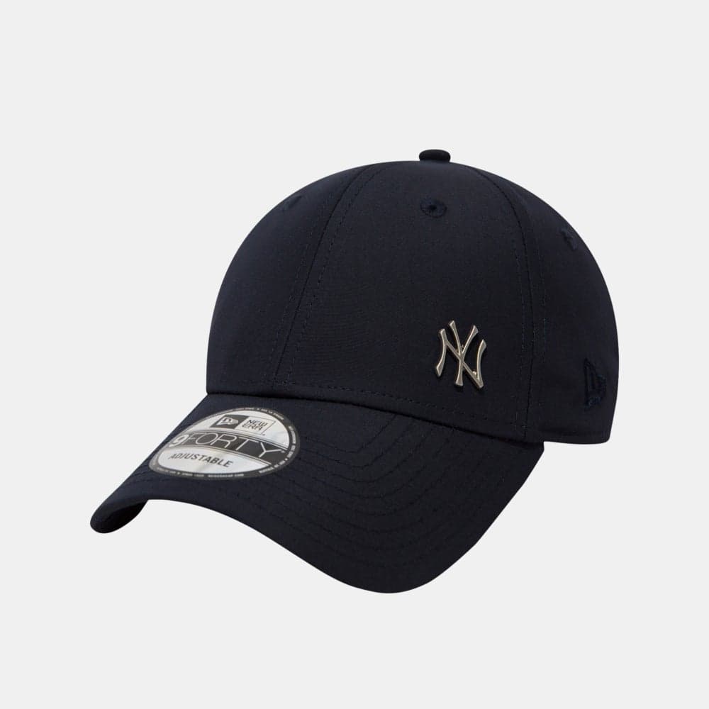 New Era Yankees 9FORTY Snapback Cap: Sporty Elegance - Image 1