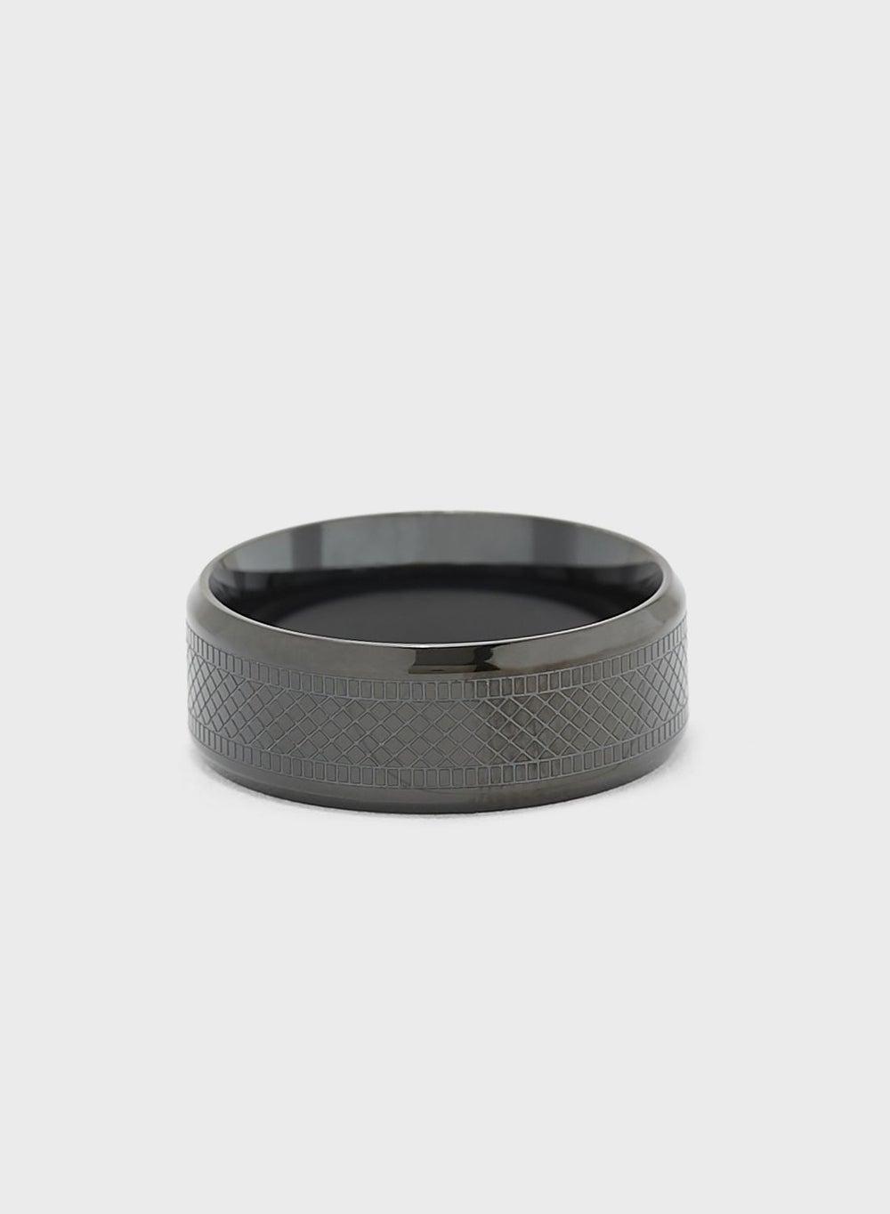 Seventy Five Men's Elegantly Textured Ring - Image 1